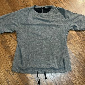 lululemon dark grey short sleeve size 12